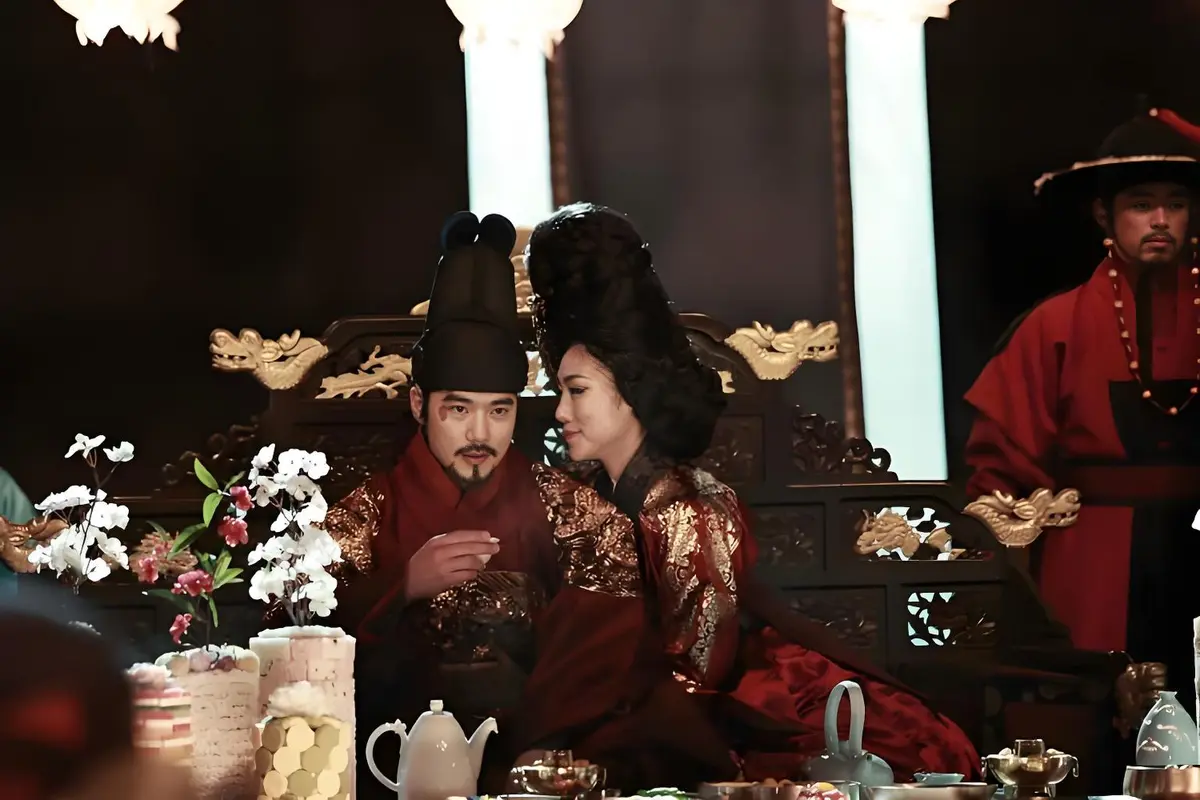 《奸臣》未删减版高清免费在线观看-韩国电影奸臣完整版无广告播放-尽在VS影院