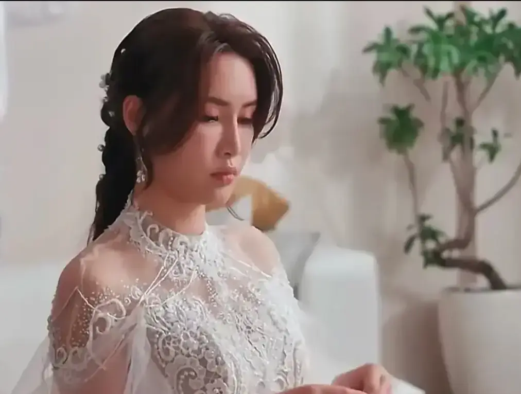 《苏畅-小凤新婚》完整未删减版-艾熙倾情演绎怀旧台味风情-4K高清免费在线观看-苏畅-小凤新婚夸克网盘资源下载
