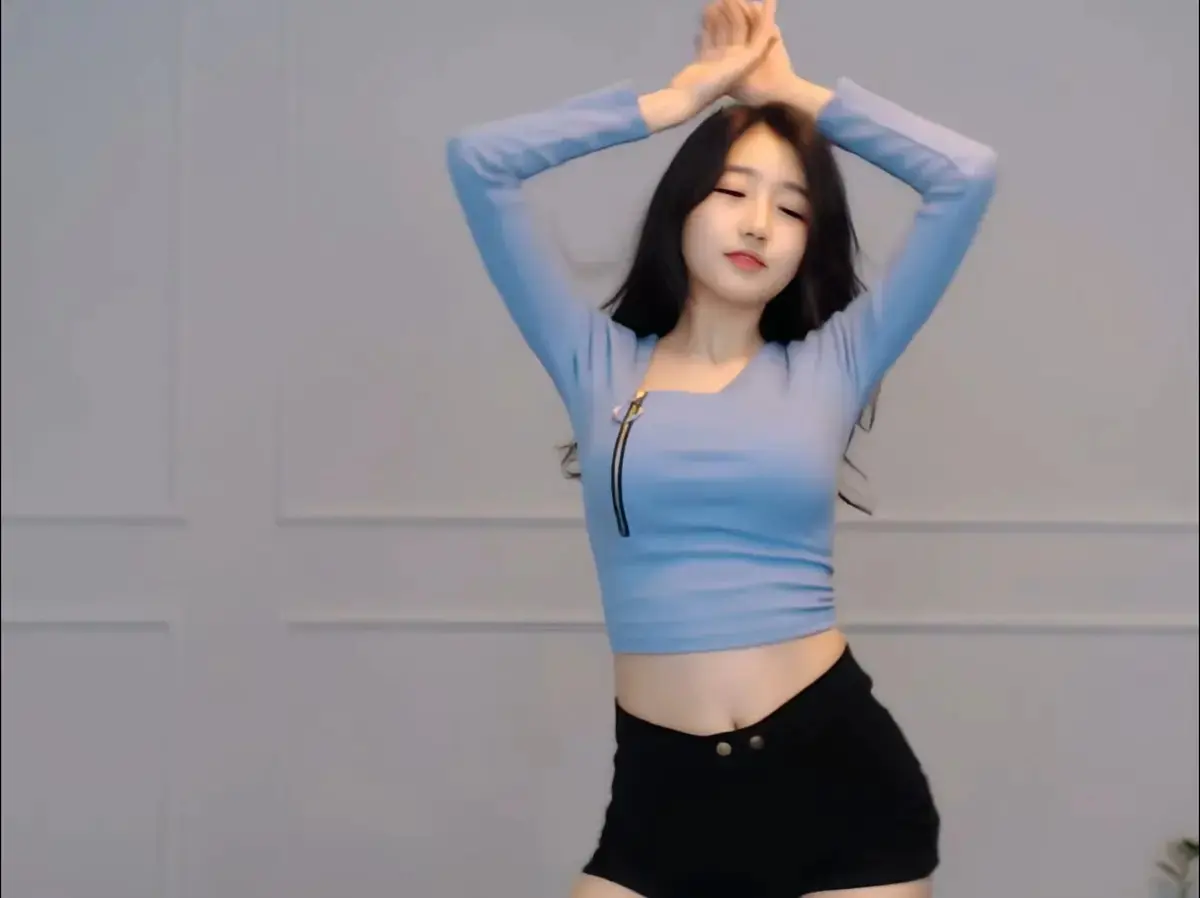 onlyfans每日大赛在线抢先看-抖音爆款徐雅8月加长版-《onlyfans每日大赛》高能瞬间完整版-免费观看