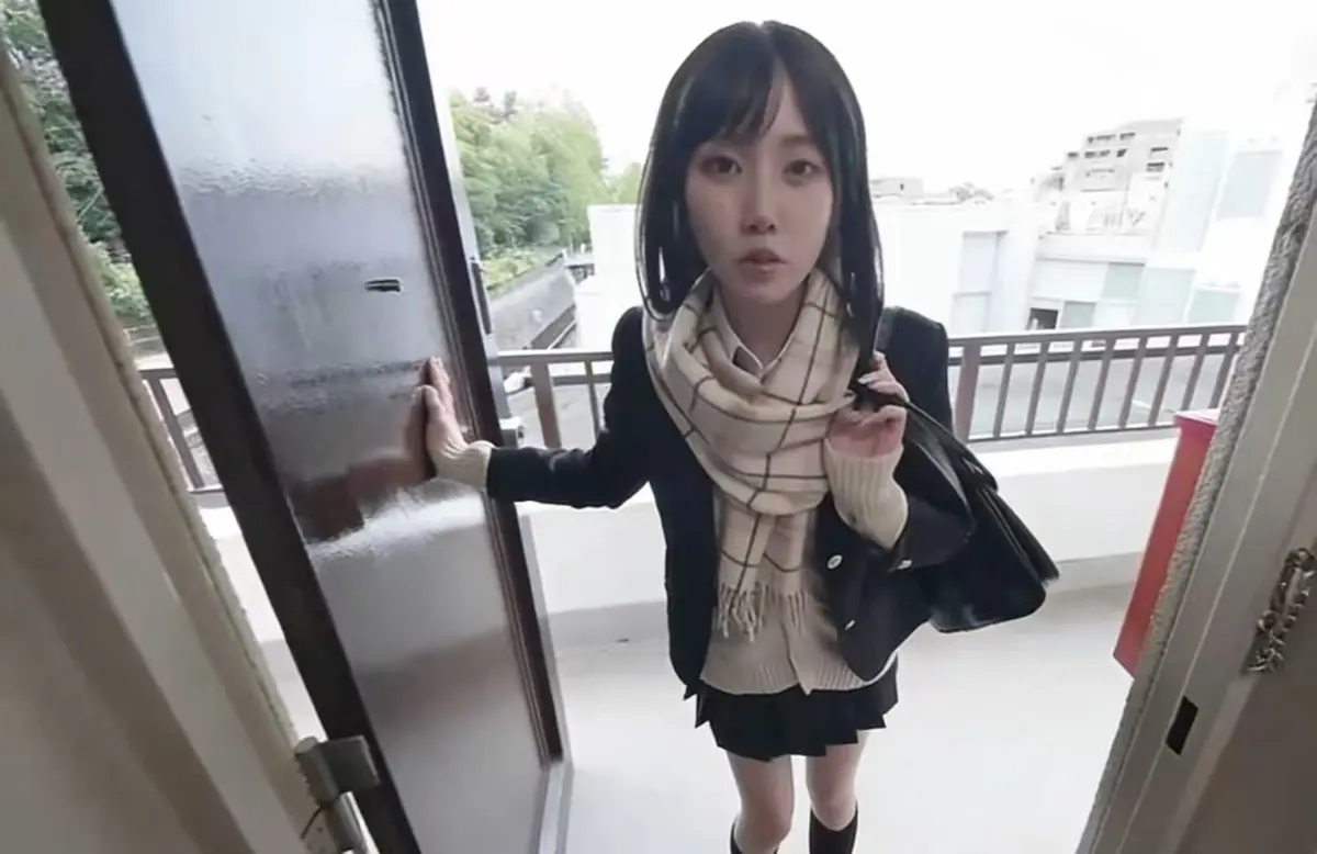 《泡在我家的辣妹-真人版》HD高清全集-岛崎遥香主演满天星系列未删减版-免费在线观看无广告蓝光画质