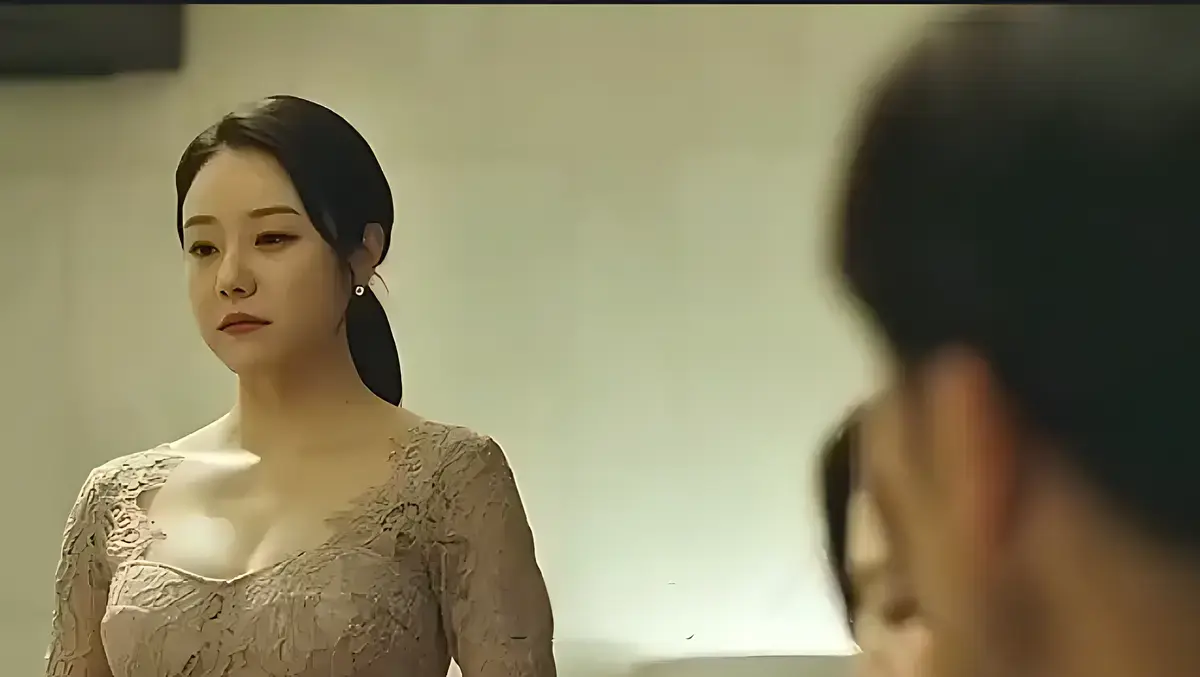 《漂亮的保姆》1080P高清画质无广告在线观看-家庭伦理剧情片漂亮的保姆全集-小保姆与男主人禁忌之恋正版资源