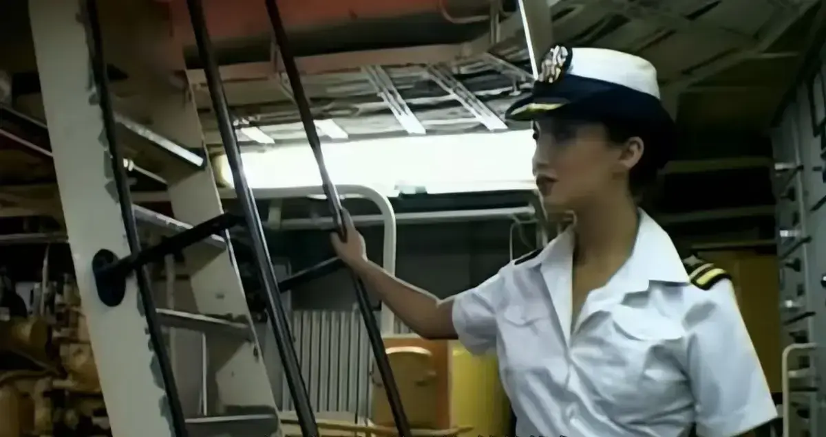 《军舰上的女兵》未删减版在线观看-1080P高清画质免费播放-《军舰上的女兵》全集网盘资源下载