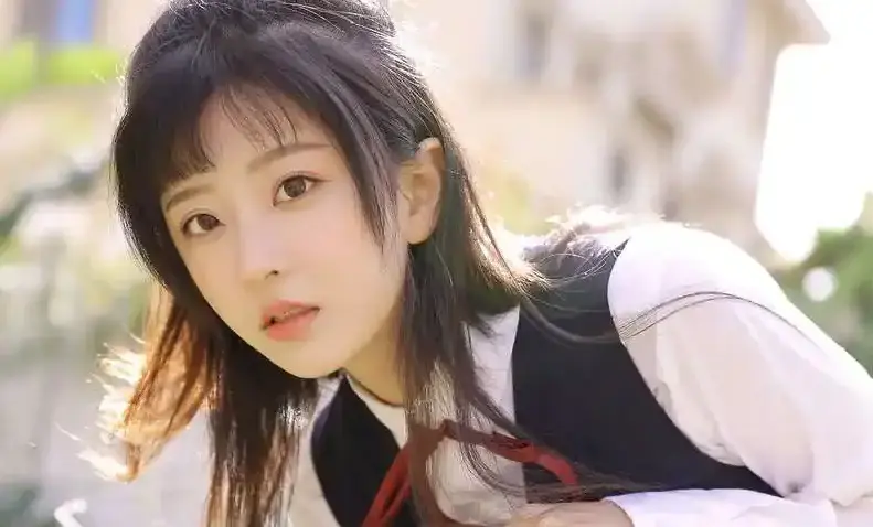 《美丽小蜜桃》无删减版在线观看-美国艺术片《美丽小蜜桃》全集免费看-高清1080P无卡顿流畅播放