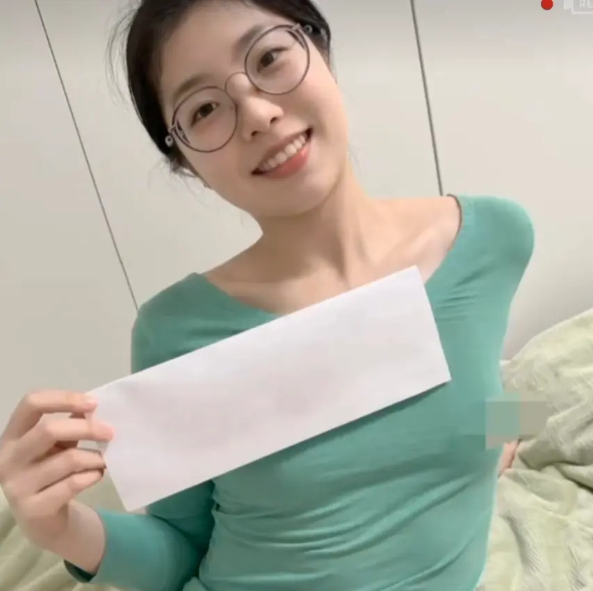 《秦嘉妮》1080P无损成片无删节-秦嘉倪青筋女王系列作品免费在线观看-邯郸眼镜妹生活合集零广告全收录-反差素人天花板告别滤镜焦虑